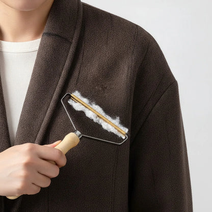 Brosse anti-peluche et poils d'animaux portable - détail
