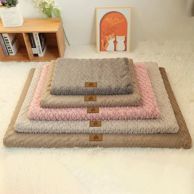 Lit d'hiver en fausse fourrure pour chien